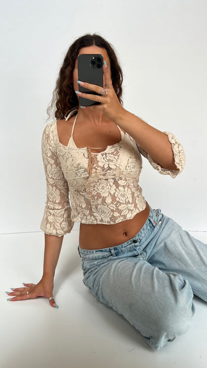 00s cream lace top- size S