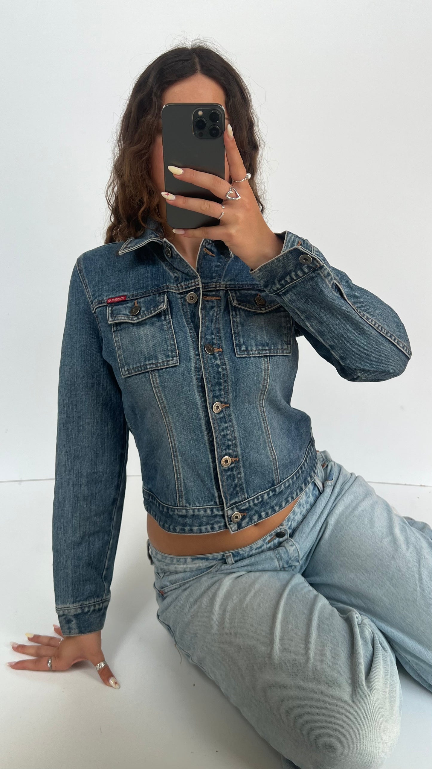 00s GUESS denim jacket- size S