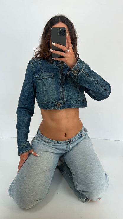 00s cropped denim jacket- size M/L