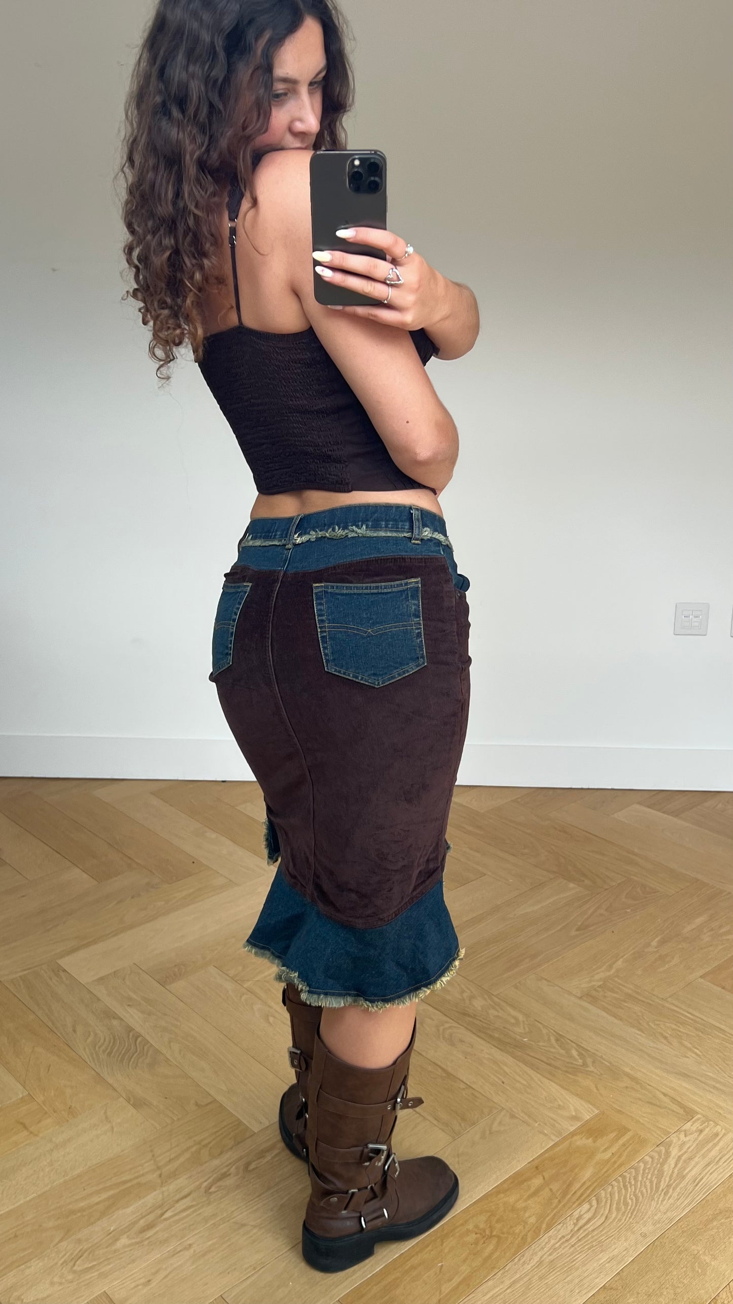 00s brown corduroy denim skirt- size S